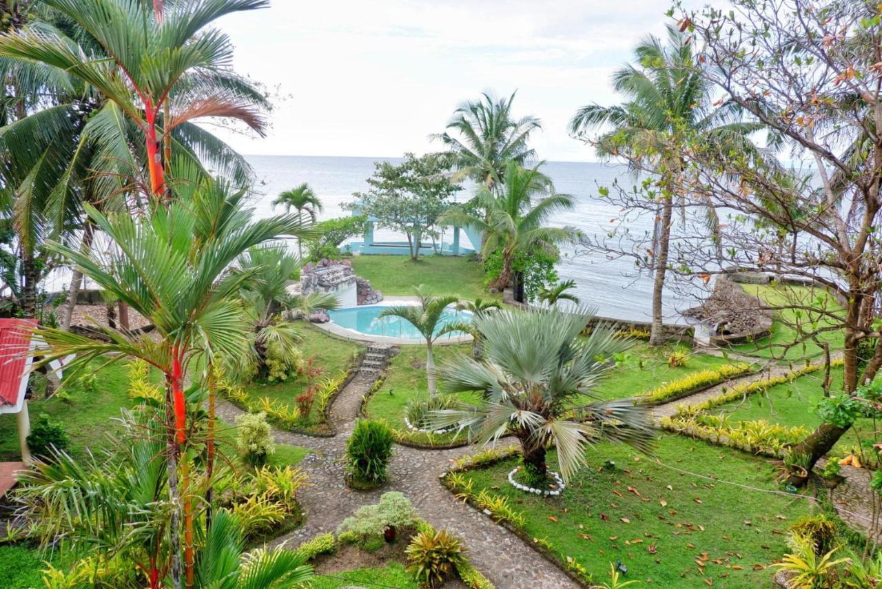 Puesta Del Sol Beach Bungalows And Restobar Mambajao Luaran gambar
