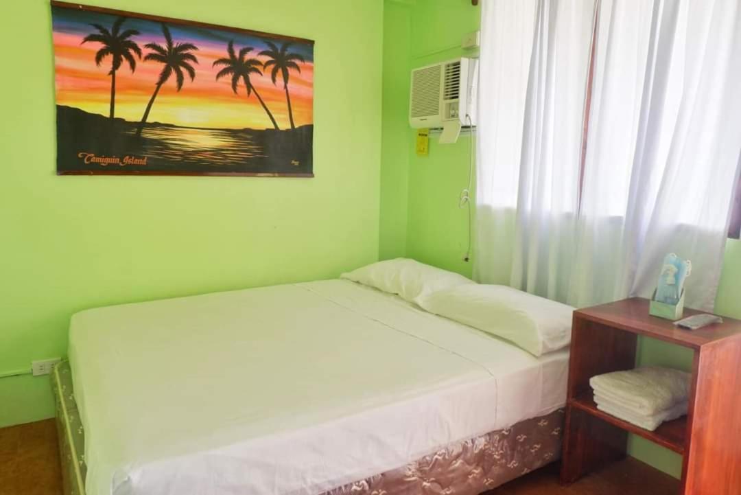 Puesta Del Sol Beach Bungalows And Restobar Mambajao Luaran gambar