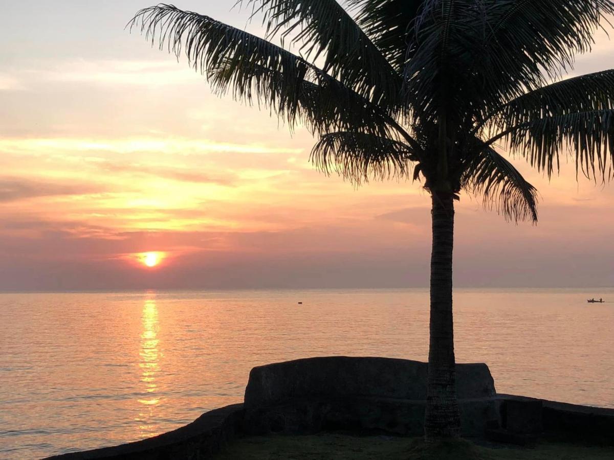 Puesta Del Sol Beach Bungalows And Restobar Mambajao Luaran gambar